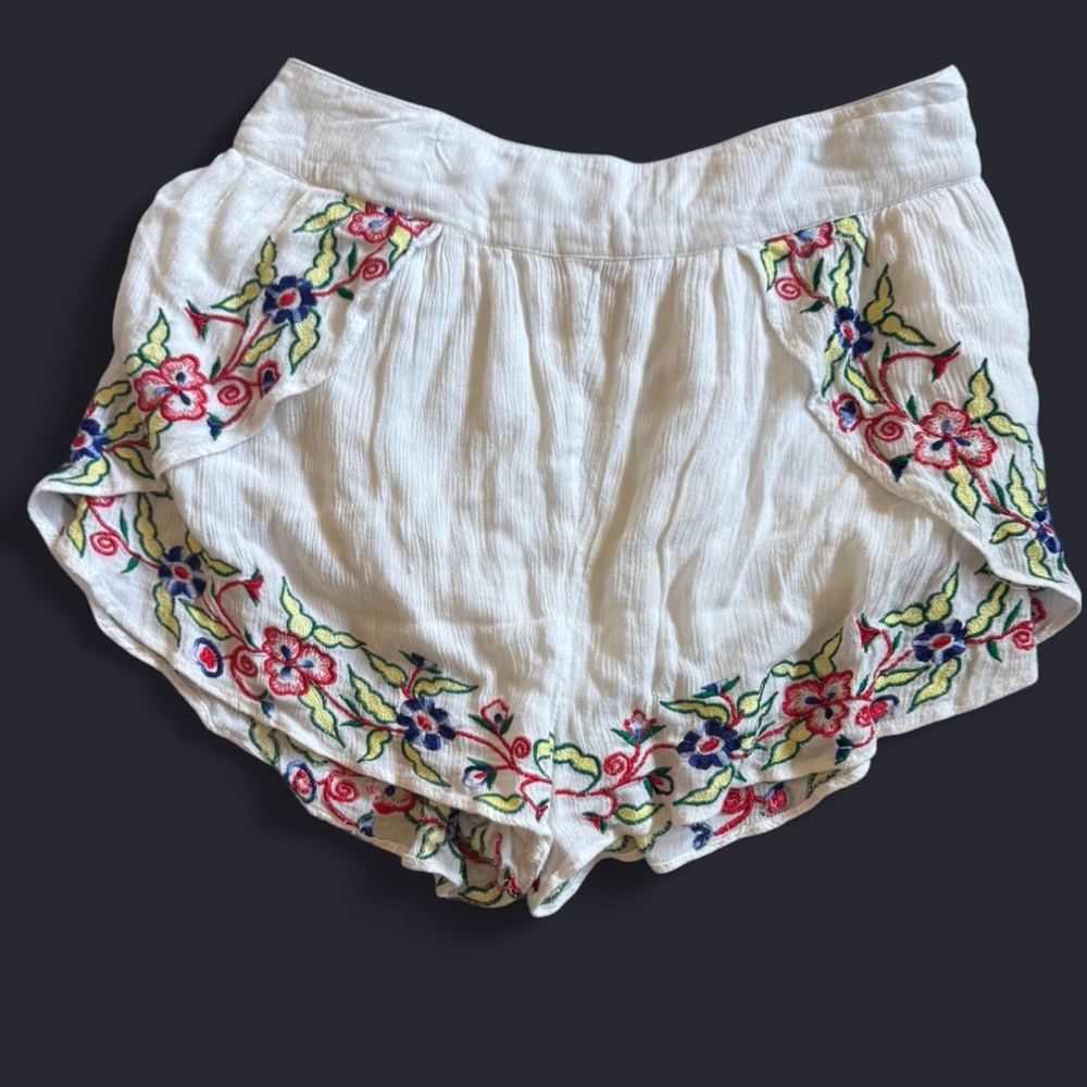 Floral Embroidered White Shorts